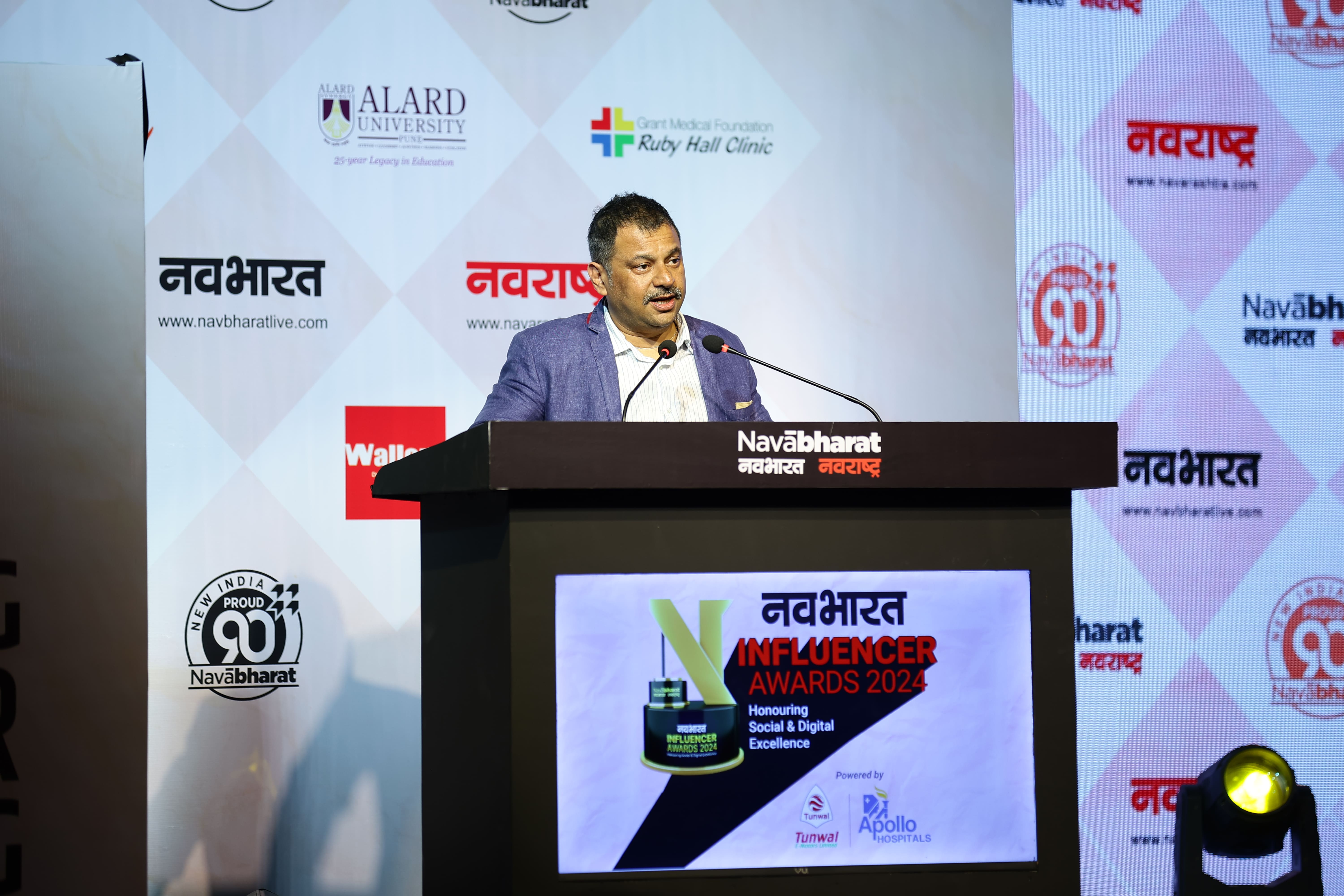 Navabharat
                        Women Achievers Awards